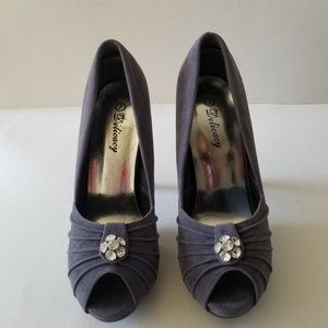 Delicacy Gray Suede Open-Toe Heels w/ Rhinestone Accent size 7